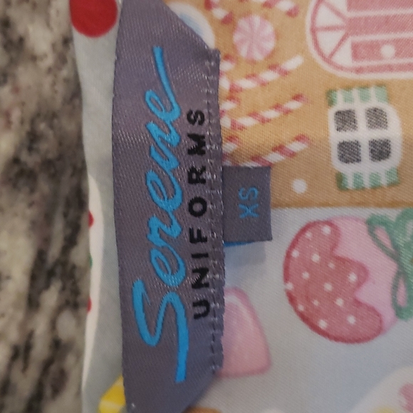 Serene Scrub Top - Picture 4 of 4